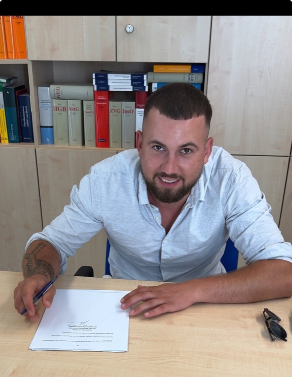Thomas Rehm bei der Beurkundung